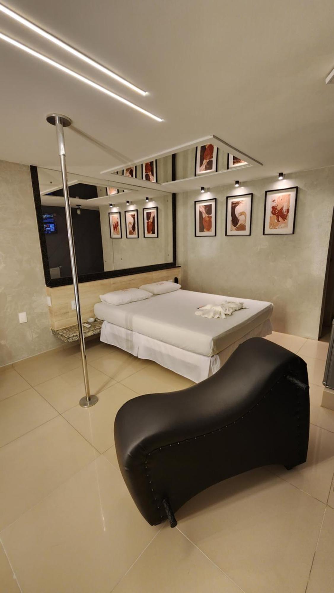 Henry'S Motel Арковерде Екстериор снимка