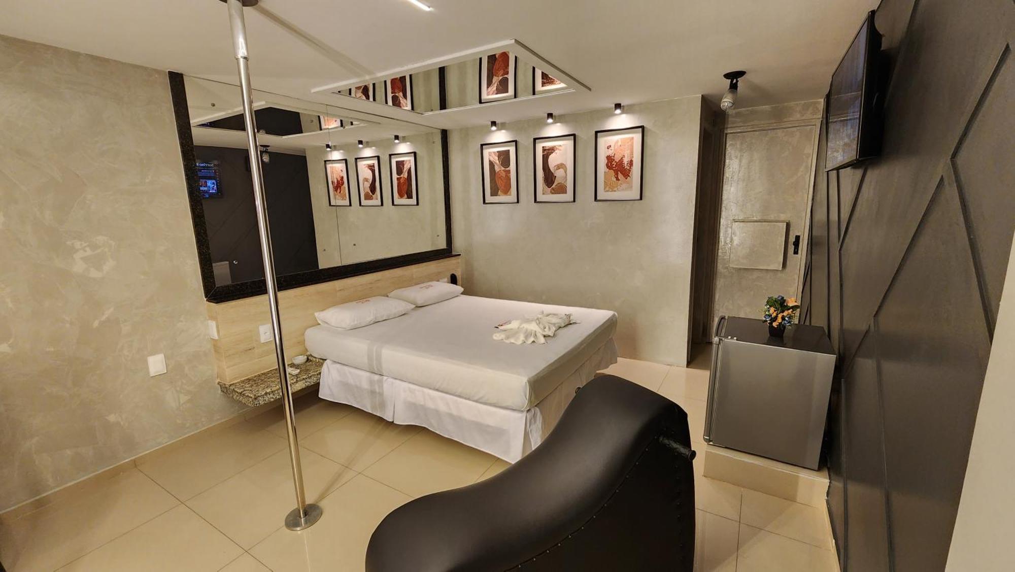Henry'S Motel Арковерде Екстериор снимка