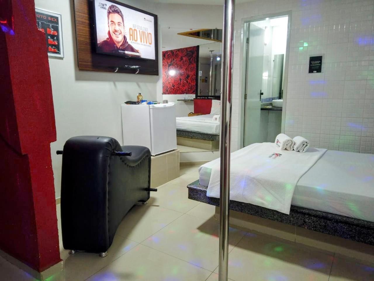 Henry'S Motel Арковерде Екстериор снимка