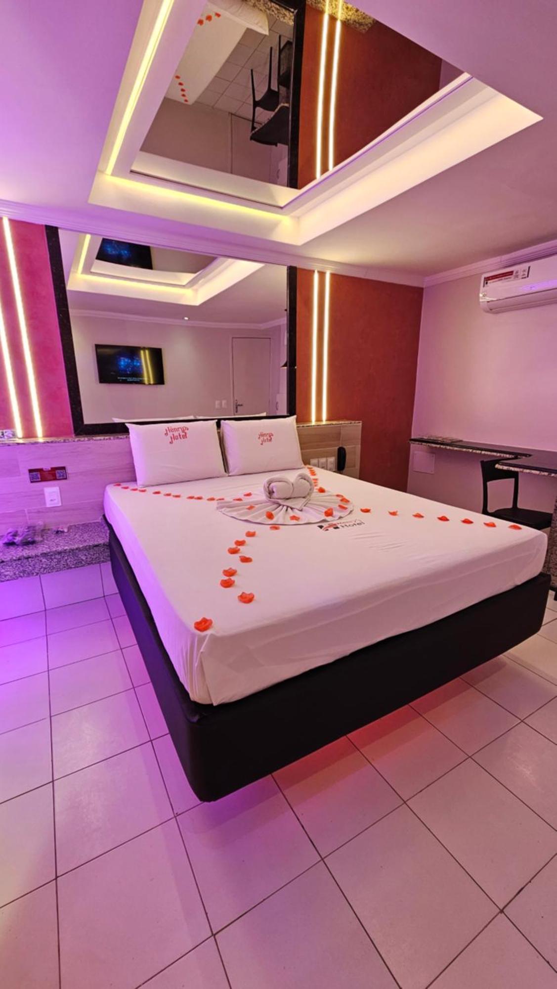 Henry'S Motel Арковерде Екстериор снимка